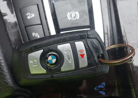 2012 BMW 528I xDrive z USA, uszkodzony, nr VIN WBAXH5C59CDW02868